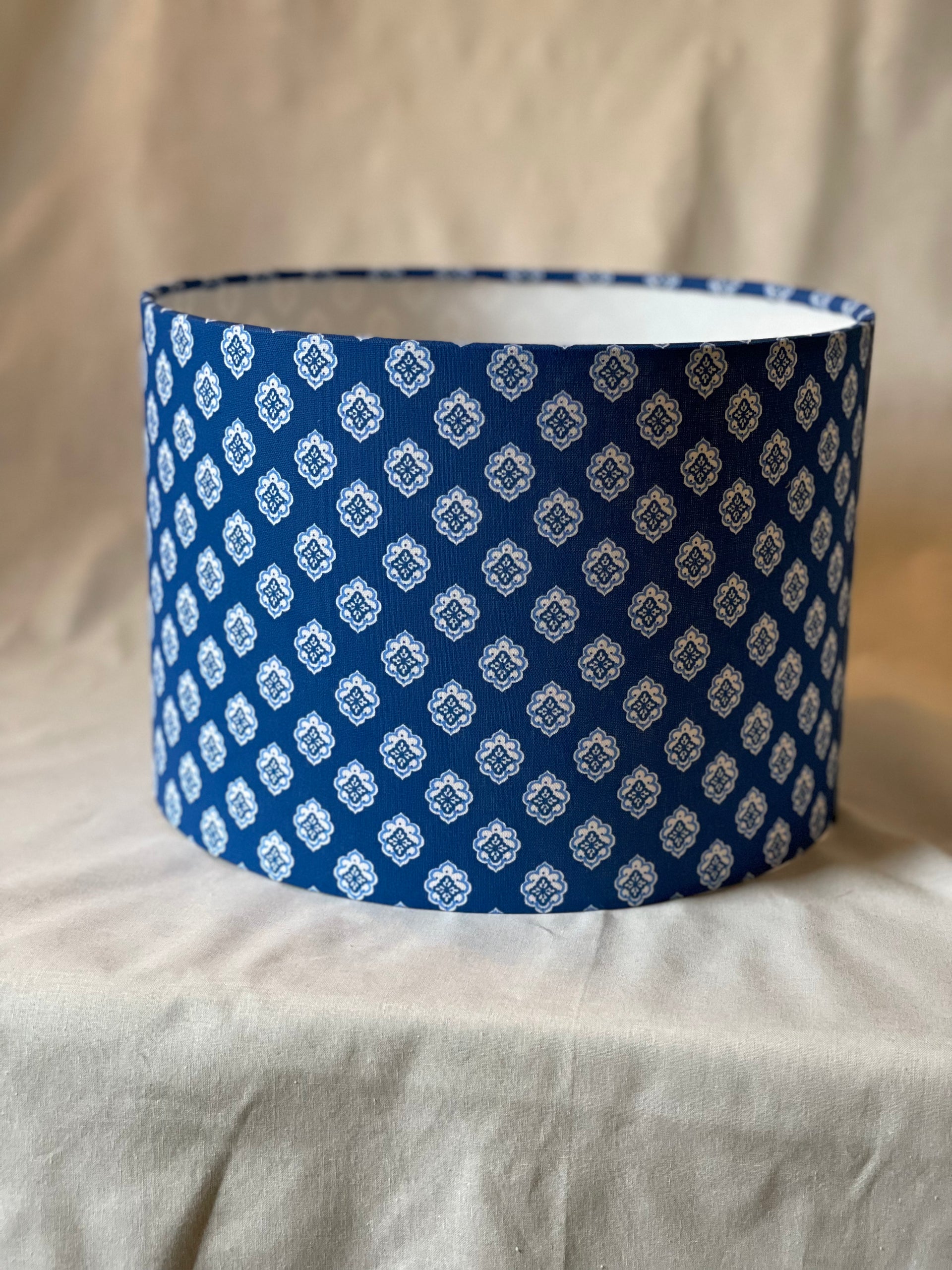 French drum shade top